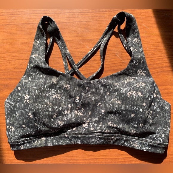 Free to Be Serene Lululemon Bra - Picture 2 of 6